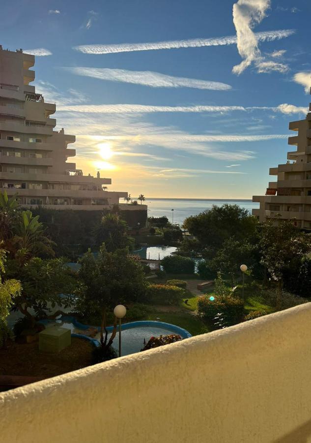 Benalbeach Sea View 24H Entry เบนัลมาเดนา ภายนอก รูปภาพ